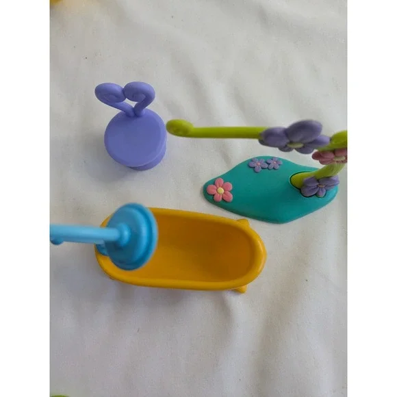 Hasbro Littlest Pet Shop LPS Furniture Accessory Lot Bathtub Wheel Chairs Tables - Picture 4 of 8